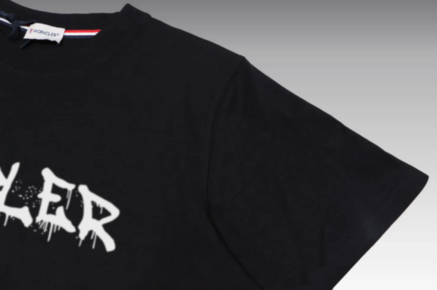 《Moncler~ 》2024New Arrival Quality T , Versatile Quality ！ ‼ 32 250G ‼ ， ， ， ， T 🤪 Sizes：S-M-L-XL-2XL ：Black，White， Same Style